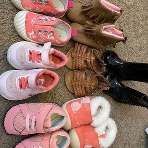 Shoe bundles do not buy this listing I won’t send them